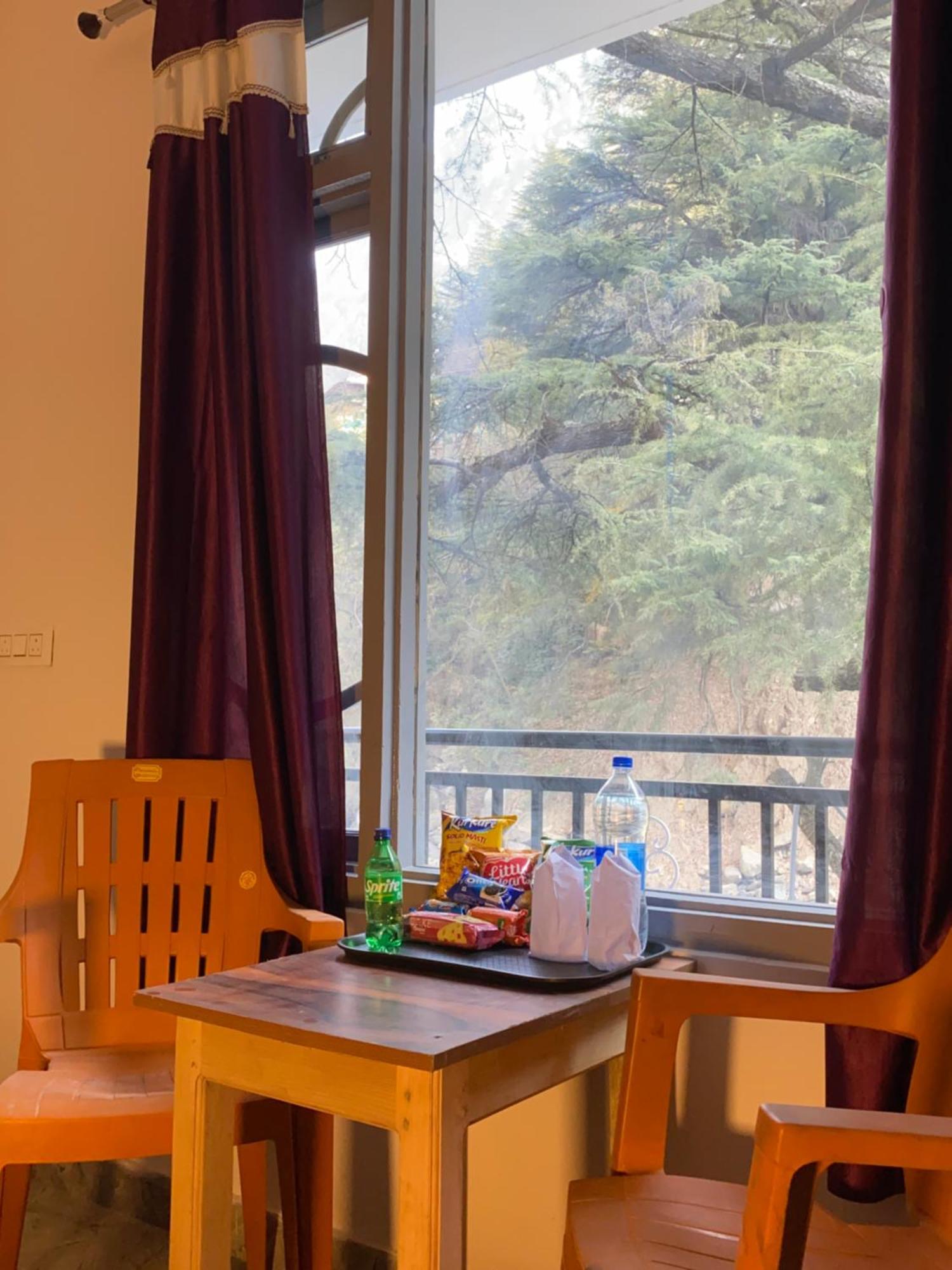 Hom House Of Mannmauji Riverside Kasol Extérieur photo