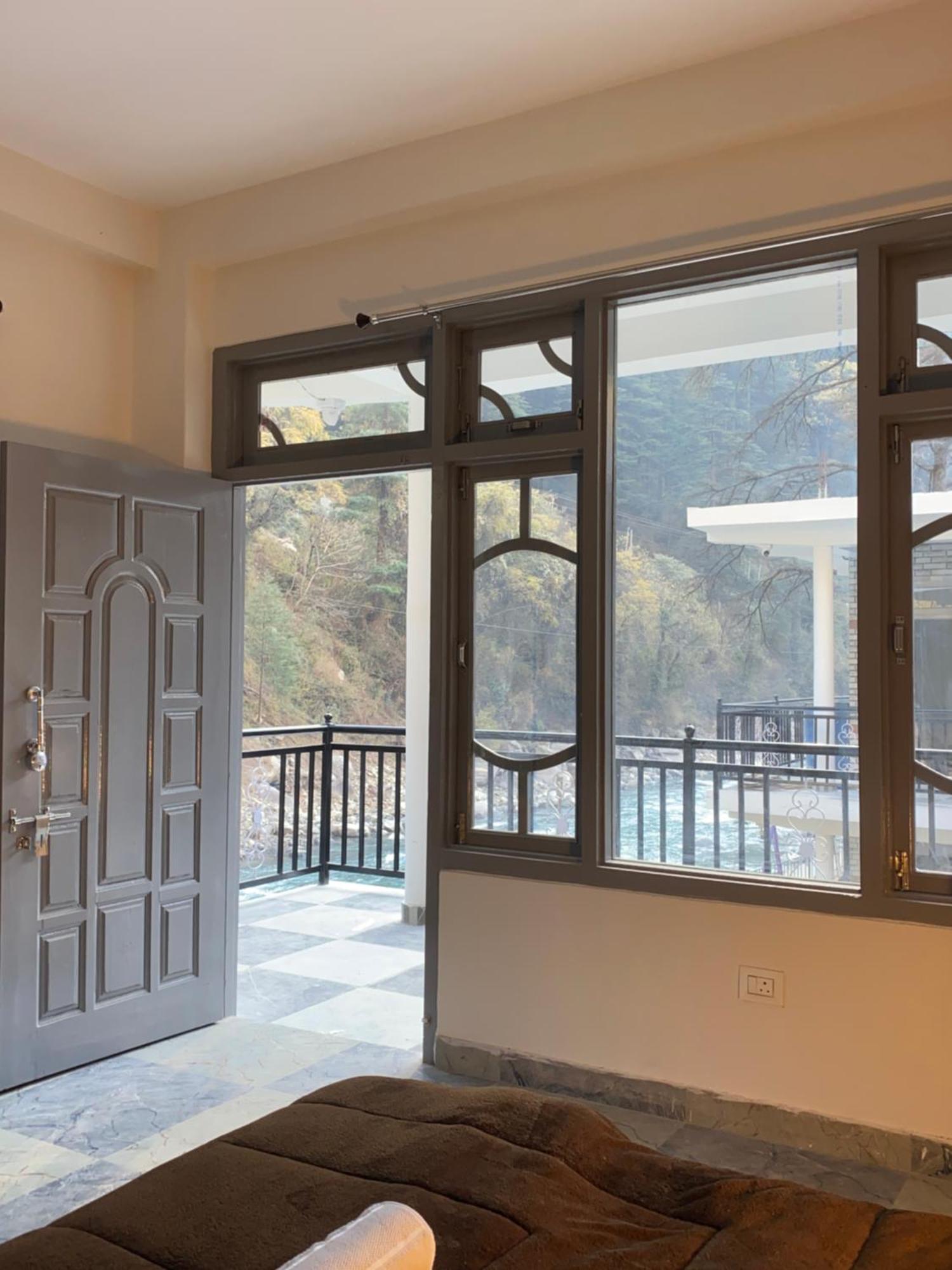 Hom House Of Mannmauji Riverside Kasol Extérieur photo
